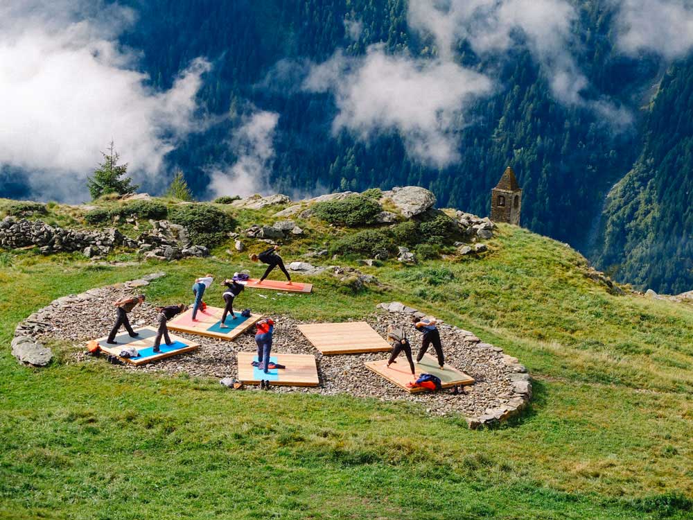 sanromerio-yoga-valposchiavo Yoga in den Bergen